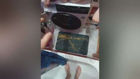 sexycouple69 free recording from 2025-11-23 12:38:00