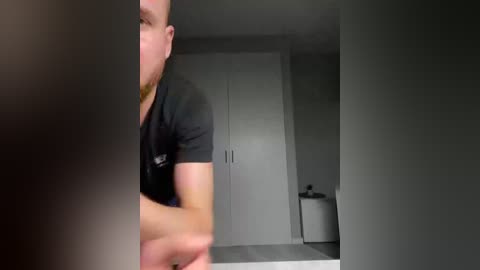 gummy_bears free recording from 2025-11-24 01:41:00