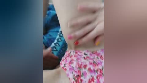 elena_g free recording from 2025-11-25 07:47:00