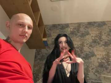 dark_luna free recording from 2025-12-02 21:45:00