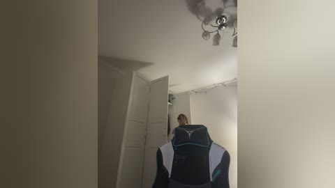 _lana_chester_ free recording from 2025-12-03 13:44:00