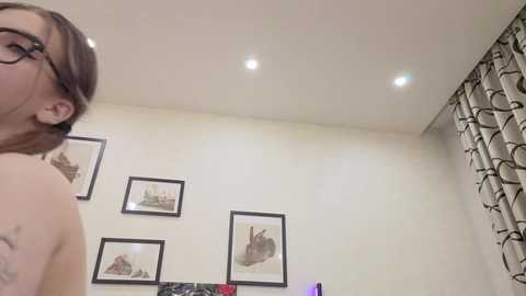 dolly_ll free recording from 2025-12-04 15:28:00