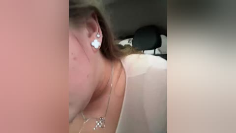 bonne_aurore free recording from 2025-12-06 08:03:00