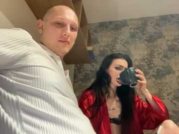 dark_luna free recording from 2025-12-07 03:57:00