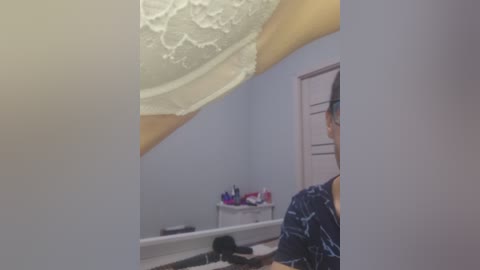 chelsi16 free recording from 2025-12-08 19:34:00