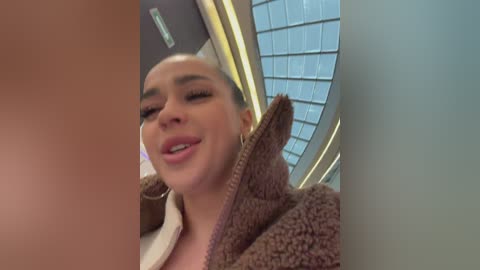 sasha_orlova free recording from 2025-12-08 10:59:00