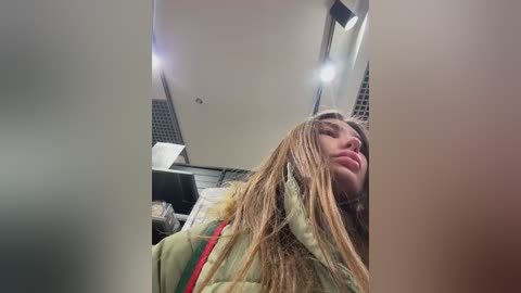 _emilybaby_ free recording from 2025-12-09 09:39:00