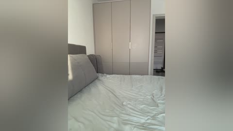 tati16 free recording from 2025-12-09 06:51:00