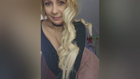 charlizetheron free recording from 2025-12-10 09:47:00