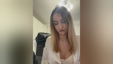 _lana_chester_ free recording from 2025-12-11 10:59:00