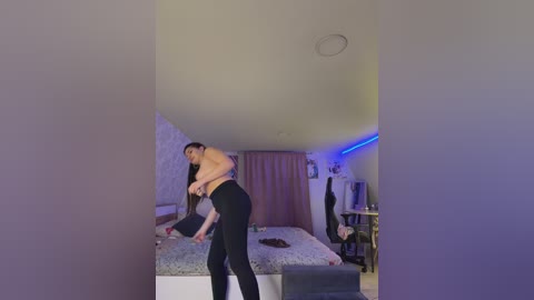 _maybebaby_ free recording from 2025-12-11 15:43:00