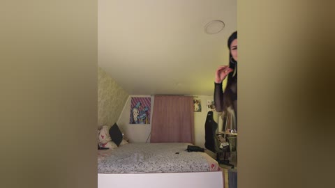 _maybebaby_ free recording from 2025-12-12 14:38:00