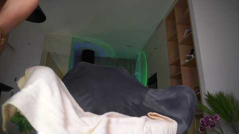 sonya_reallsugar free recording from 2025-12-12 09:28:00