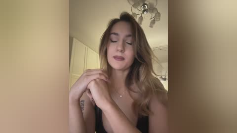 _lana_chester_ free recording from 2025-12-13 12:51:00