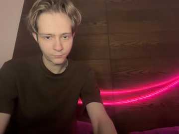 titsdestroy2007 free recording from 2025-12-13 22:13:00