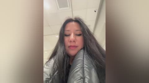 _wild_cat_ free recording from 2025-12-14 06:42:00