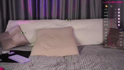 _karamelya_ free recording from 2025-12-15 04:04:00