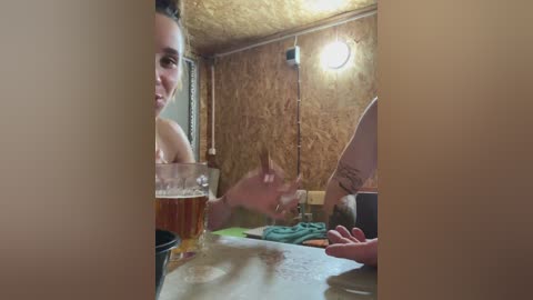 cat_meowa free recording from 2025-12-15 20:18:00