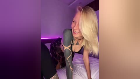 twins666 free recording from 2025-12-16 08:12:00