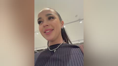 sasha_orlova free recording from 2025-12-17 10:40:00