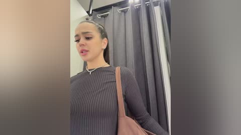 sasha_orlova free recording from 2025-12-17 12:40:00