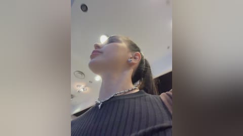 sasha_orlova free recording from 2025-12-17 13:08:00