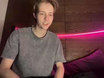 titsdestroy2007 free recording from 2025-12-17 00:21:00