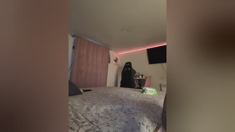 _maybebaby_ free recording from 2025-12-18 13:36:00