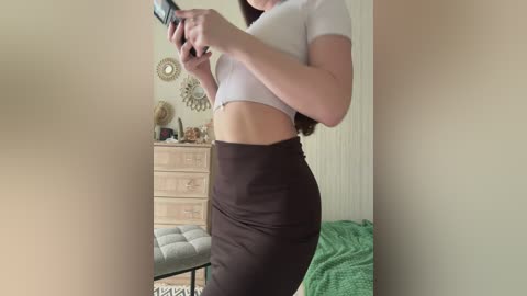 _saharochek_ free recording from 2025-12-18 10:01:00