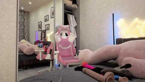 dolly_ll free recording from 2025-12-18 20:12:00