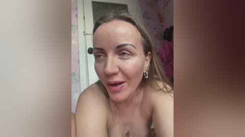 alenushka888 free recording from 2025-12-19 07:24:00