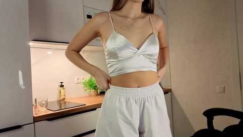 ange_linka free recording from 2026-04-14 02:42:00