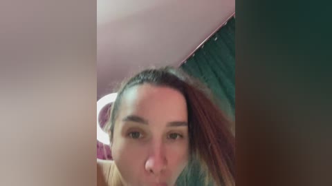 cat_meowa free recording from 2025-12-22 22:58:00