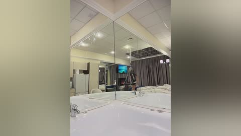 ewabrown free recording from 2025-12-22 16:43:00