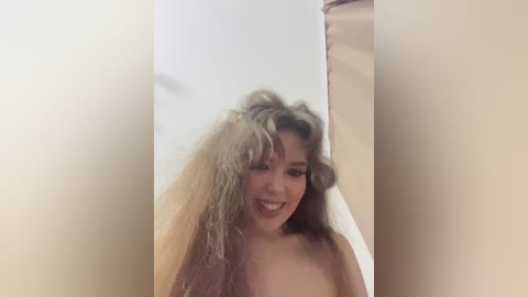 ladyemily free recording from 2025-12-22 20:21:00