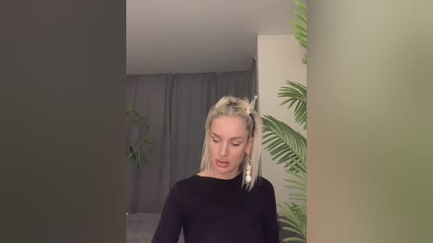 stasya_moor free recording from 2025-12-22 16:05:00