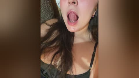 3hotandyoung3 free recording from 2025-12-23 01:03:00