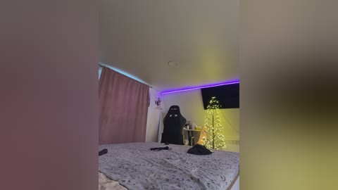 _maybebaby_ free recording from 2025-12-25 07:49:00