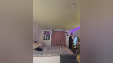 _maybebaby_ free recording from 2025-12-25 08:11:00