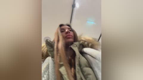 _emilybaby_ free recording from 2025-12-28 09:51:00