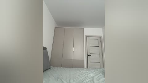 tati16 free recording from 2025-12-28 04:45:00