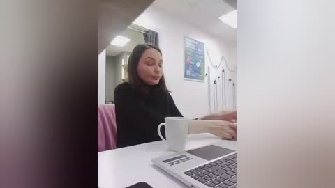 alisa_top free recording from 2026-04-14 02:21:00