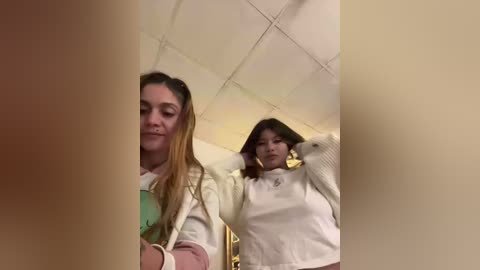 babieswink free recording from 2026-04-14 02:42:00