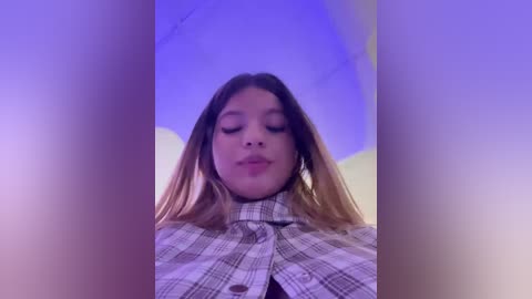 babieswink free recording from 2026-04-14 02:42:00