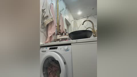 adel9 free recording from 2026-01-12 22:33:00