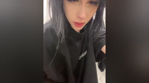 emog1rl free recording from 2026-04-14 02:21:00