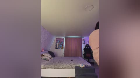 _maybebaby_ free recording from 2026-02-18 10:52:00