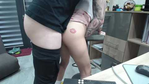 tattoo_couple free recording from 2026-04-07 00:38:00