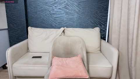 _molly_ free recording from 2026-03-25 15:21:00