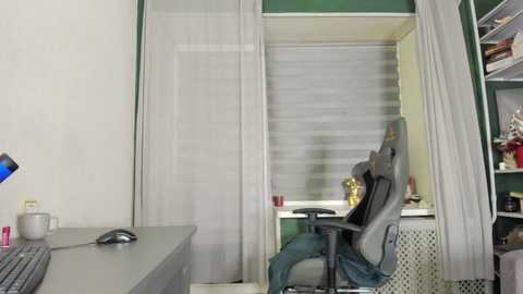 aariella free recording from 2026-04-05 00:03:00